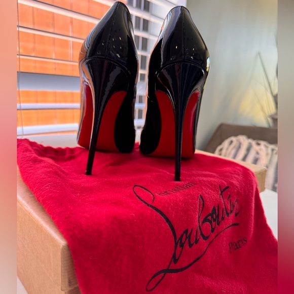 Christian Louboutin
So Kate Patent Pointed-Toe Red Sole Pump - Picture 12 of 16